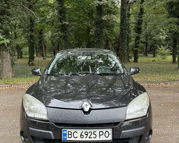 Черный Рено Меган, объемом двигателя 1.39 л и пробегом 200 тыс. км за 5300 $, фото 5 на Automoto.ua