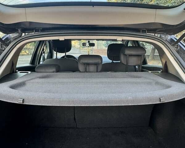 Черный Рено Меган, объемом двигателя 1.6 л и пробегом 204 тыс. км за 6500 $, фото 13 на Automoto.ua