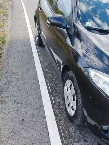 Черный Рено Меган, объемом двигателя 1.6 л и пробегом 250 тыс. км за 6200 $, фото 6 на Automoto.ua