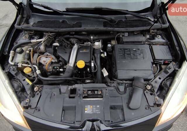 Чорний Рено Меган, об'ємом двигуна 1.5 л та пробігом 218 тис. км за 7200 $, фото 19 на Automoto.ua