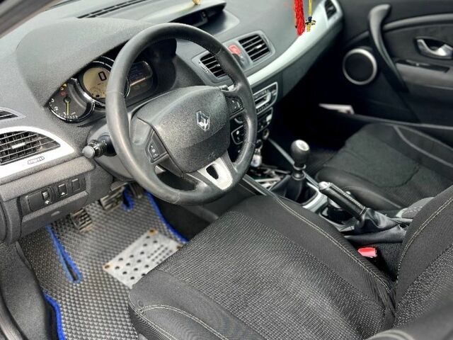 Рено Меган 2009 в Львове на Automoto.ua Черный Рено Меган, объемом двигателя 1.5 л и пробегом 261 тыс. км за 6300 $, фото 13 на Automoto.ua