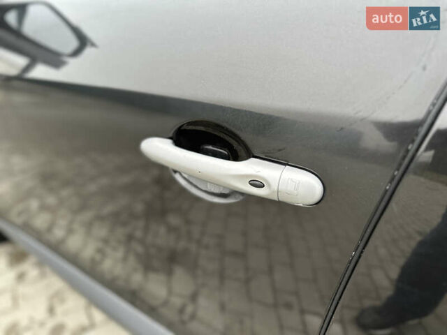 Черный Рено Меган, объемом двигателя 1.5 л и пробегом 268 тыс. км за 5300 $, фото 6 на Automoto.ua