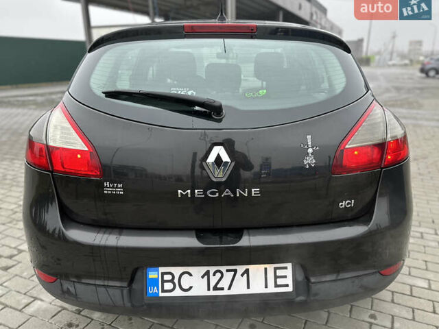 Черный Рено Меган, объемом двигателя 1.5 л и пробегом 268 тыс. км за 5300 $, фото 4 на Automoto.ua