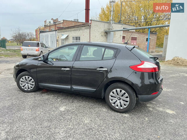 Черный Рено Меган, объемом двигателя 1.6 л и пробегом 161 тыс. км за 6150 $, фото 6 на Automoto.ua