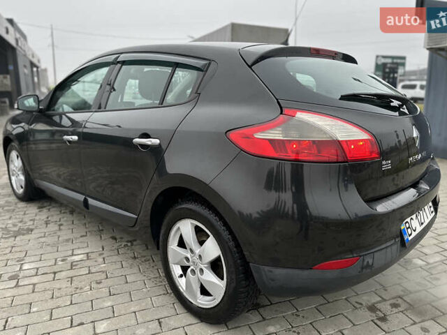 Черный Рено Меган, объемом двигателя 1.5 л и пробегом 268 тыс. км за 5300 $, фото 5 на Automoto.ua