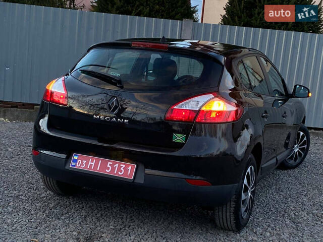 Рено Меган 2009 у Самборе на Automoto.ua Чорний Рено Меган, об'ємом двигуна 1.6 л та пробігом 208 тис. км за 6499 $, фото 41 на Automoto.ua