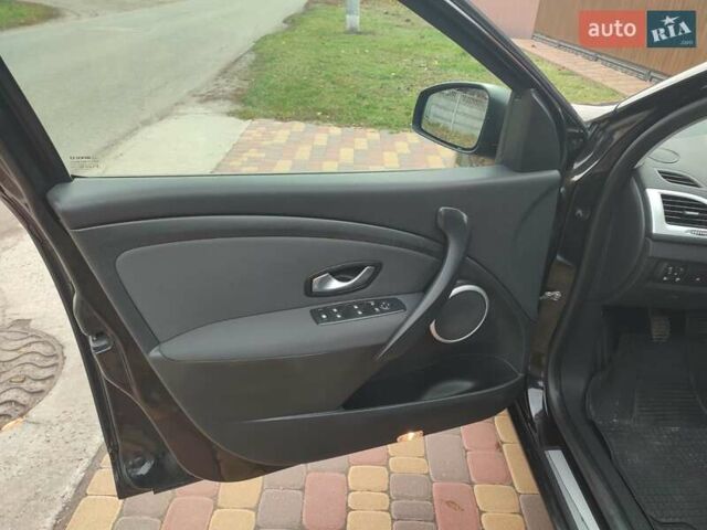 Черный Рено Меган, объемом двигателя 1.6 л и пробегом 185 тыс. км за 7200 $, фото 11 на Automoto.ua