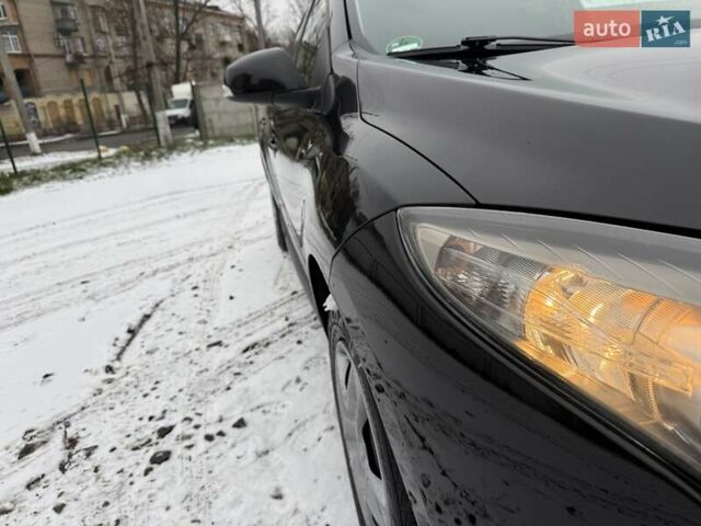 Чорний Рено Меган, об'ємом двигуна 1.6 л та пробігом 184 тис. км за 6600 $, фото 3 на Automoto.ua