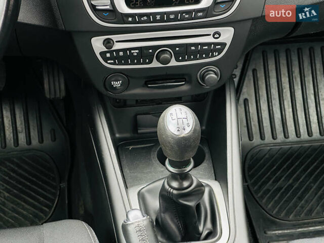 Рено Меган 2009 в Харькове на Automoto.ua Черный Рено Меган, объемом двигателя 1.6 л и пробегом 225 тыс. км за 7600 $, фото 27 на Automoto.ua