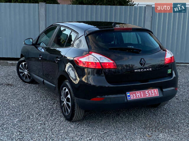 Рено Меган 2009 у Самборе на Automoto.ua Чорний Рено Меган, об'ємом двигуна 1.6 л та пробігом 208 тис. км за 6499 $, фото 50 на Automoto.ua