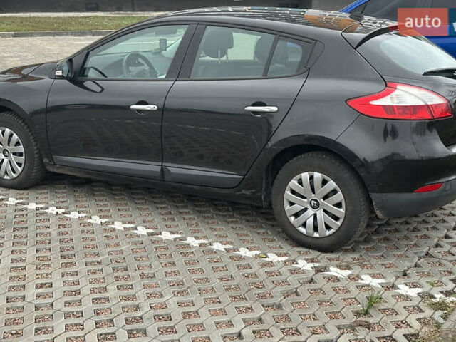 Черный Рено Меган, объемом двигателя 1.6 л и пробегом 162 тыс. км за 7399 $, фото 2 на Automoto.ua
