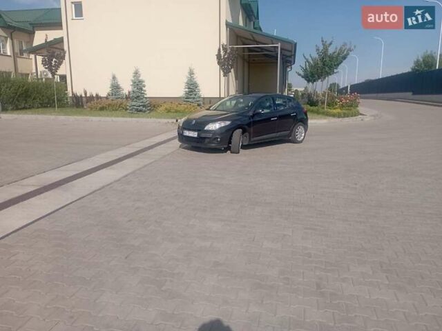 Рено Меган 2009 у Луцьку на Automoto.ua Чорний Рено Меган, об'ємом двигуна 1.46 л та пробігом 257 тис. км за 5600 $, фото 3 на Automoto.ua