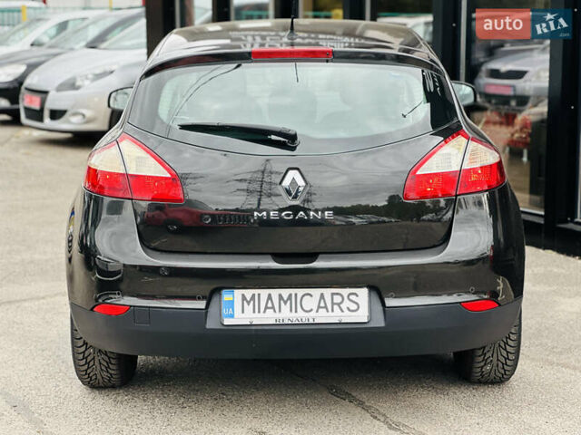 Рено Меган 2009 в Харькове на Automoto.ua Черный Рено Меган, объемом двигателя 1.6 л и пробегом 225 тыс. км за 7600 $, фото 7 на Automoto.ua