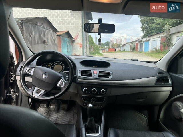Черный Рено Меган, объемом двигателя 1.46 л и пробегом 224 тыс. км за 5800 $, фото 24 на Automoto.ua