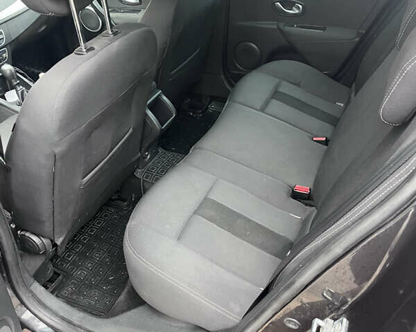 Чорний Рено Меган, об'ємом двигуна 1.46 л та пробігом 322 тис. км за 5000 $, фото 7 на Automoto.ua