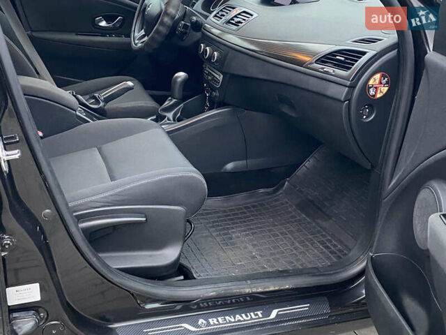 Чорний Рено Меган, об'ємом двигуна 1.6 л та пробігом 235 тис. км за 5499 $, фото 8 на Automoto.ua
