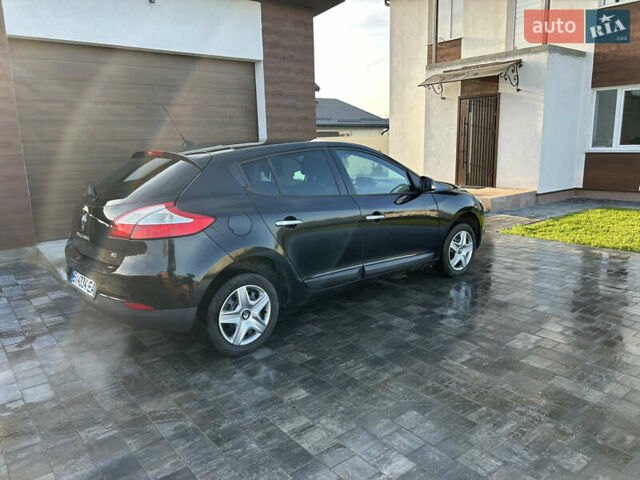 Черный Рено Меган, объемом двигателя 1.46 л и пробегом 194 тыс. км за 7200 $, фото 5 на Automoto.ua