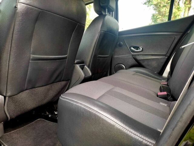 Черный Рено Меган, объемом двигателя 1.4 л и пробегом 198 тыс. км за 6500 $, фото 20 на Automoto.ua