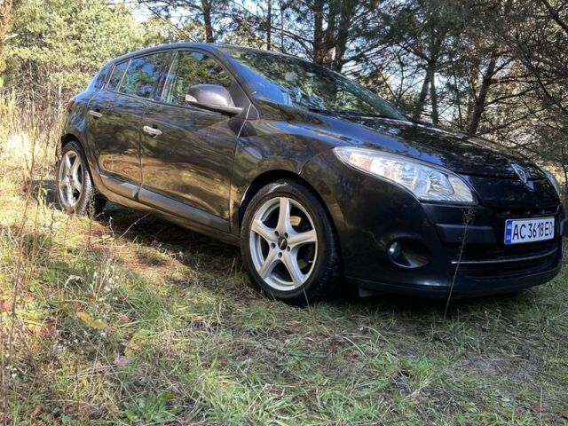 Черный Рено Меган, объемом двигателя 1.5 л и пробегом 300 тыс. км за 5000 $, фото 2 на Automoto.ua