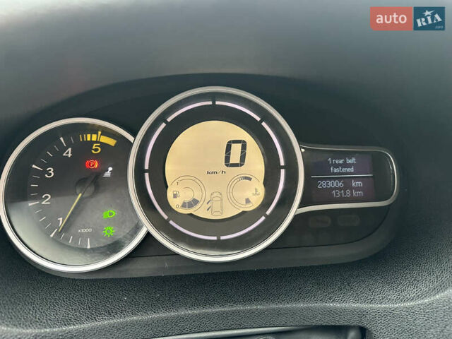 Чорний Рено Меган, об'ємом двигуна 1.5 л та пробігом 280 тис. км за 7200 $, фото 19 на Automoto.ua