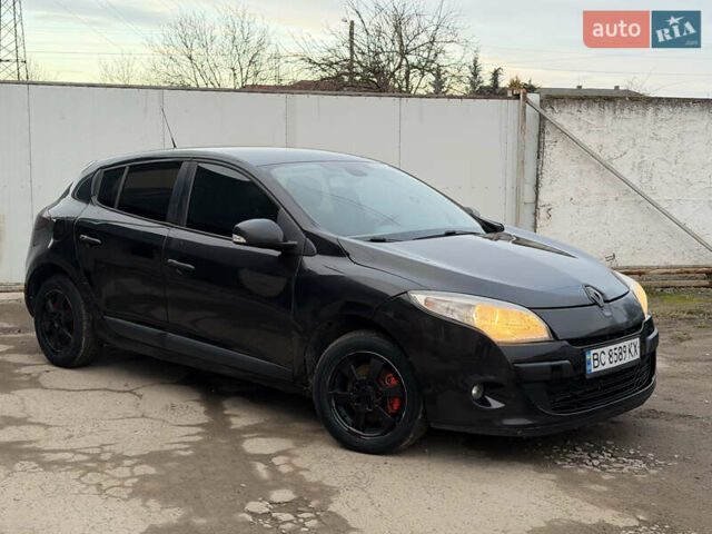 Черный Рено Меган, объемом двигателя 1.6 л и пробегом 300 тыс. км за 4250 $, фото 8 на Automoto.ua
