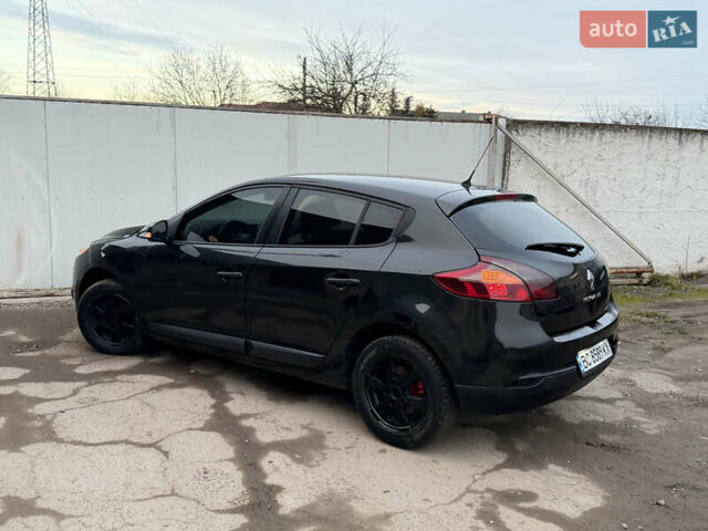 Черный Рено Меган, объемом двигателя 1.6 л и пробегом 300 тыс. км за 4250 $, фото 15 на Automoto.ua