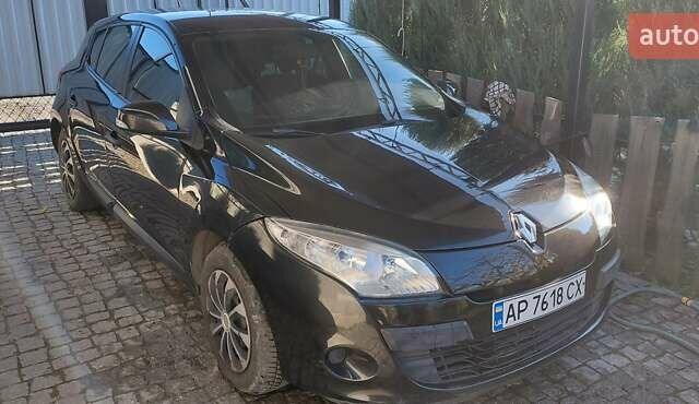 Черный Рено Меган, объемом двигателя 1.5 л и пробегом 260 тыс. км за 5600 $, фото 2 на Automoto.ua