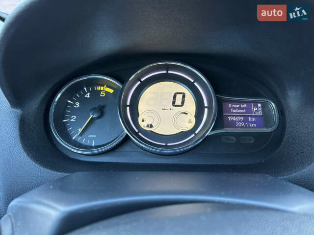 Черный Рено Меган, объемом двигателя 1.46 л и пробегом 194 тыс. км за 7200 $, фото 16 на Automoto.ua