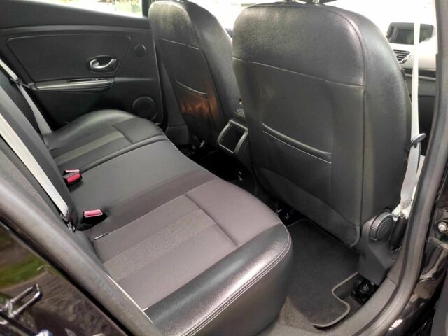 Черный Рено Меган, объемом двигателя 1.4 л и пробегом 198 тыс. км за 6500 $, фото 17 на Automoto.ua