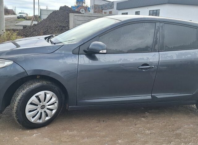 Чорний Рено Меган, об'ємом двигуна 1.5 л та пробігом 293 тис. км за 6000 $, фото 8 на Automoto.ua