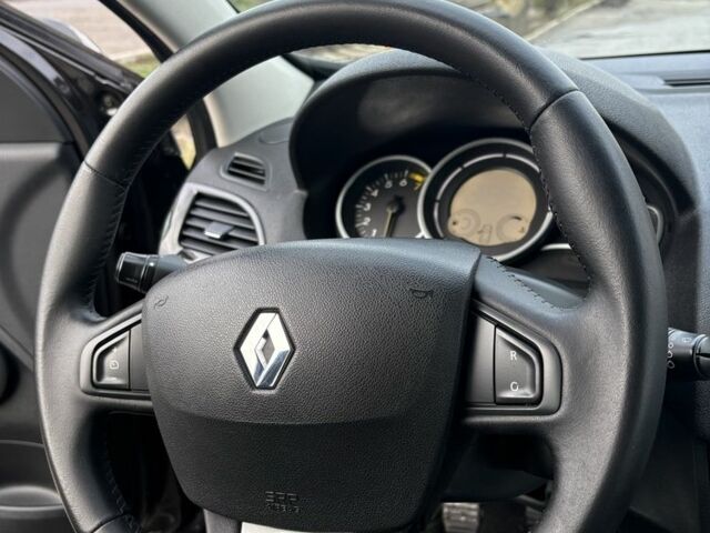 Чорний Рено Меган, об'ємом двигуна 0 л та пробігом 212 тис. км за 7500 $, фото 9 на Automoto.ua