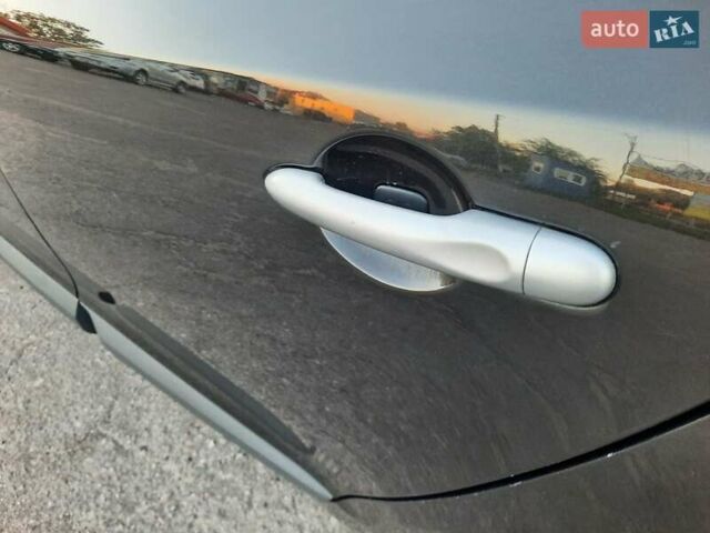 Чорний Рено Меган, об'ємом двигуна 1.6 л та пробігом 244 тис. км за 7400 $, фото 57 на Automoto.ua