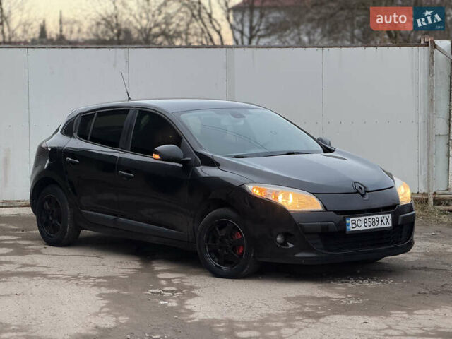 Черный Рено Меган, объемом двигателя 1.6 л и пробегом 300 тыс. км за 4250 $, фото 10 на Automoto.ua