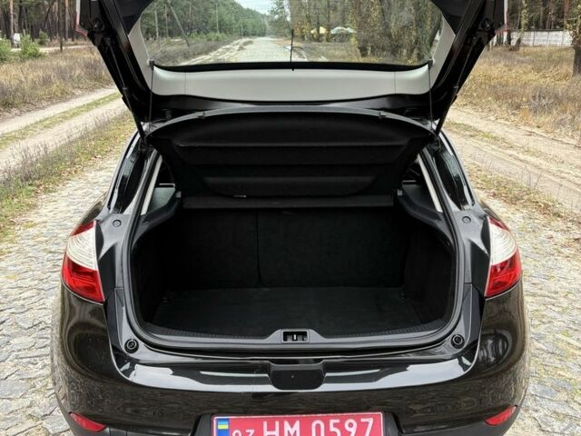 Чорний Рено Меган, об'ємом двигуна 0 л та пробігом 212 тис. км за 7500 $, фото 10 на Automoto.ua