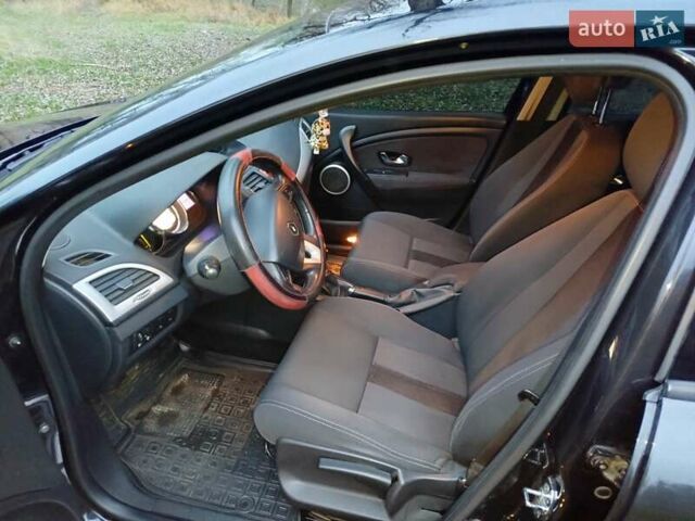 Чорний Рено Меган, об'ємом двигуна 1.5 л та пробігом 266 тис. км за 6900 $, фото 2 на Automoto.ua