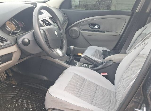 Чорний Рено Меган, об'ємом двигуна 1.5 л та пробігом 293 тис. км за 6000 $, фото 5 на Automoto.ua