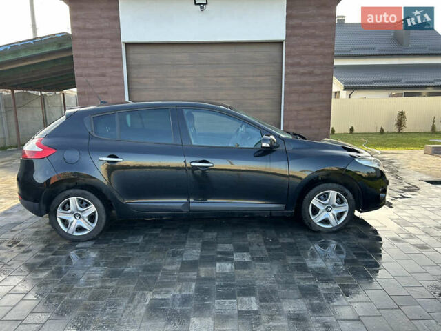 Черный Рено Меган, объемом двигателя 1.46 л и пробегом 194 тыс. км за 7200 $, фото 3 на Automoto.ua