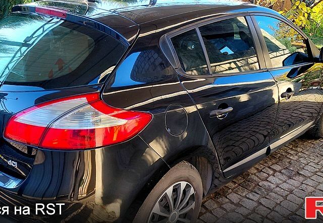 Черный Рено Меган, объемом двигателя 1.5 л и пробегом 250 тыс. км за 5800 $, фото 2 на Automoto.ua