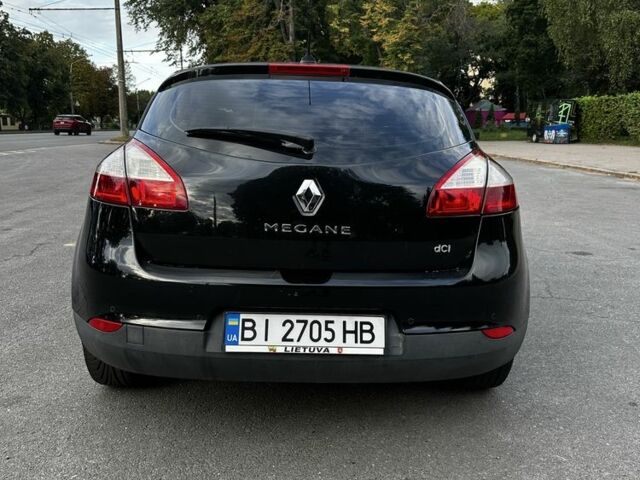 Рено Меган 2010 в Полтаве на Automoto.ua Черный Рено Меган, объемом двигателя 1.5 л и пробегом 280 тыс. км за 6300 $, фото 13 на Automoto.ua