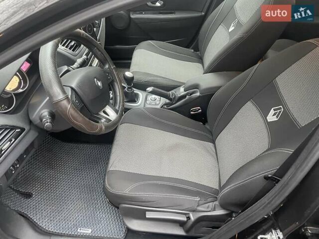 Черный Рено Меган, объемом двигателя 1.5 л и пробегом 300 тыс. км за 6800 $, фото 9 на Automoto.ua