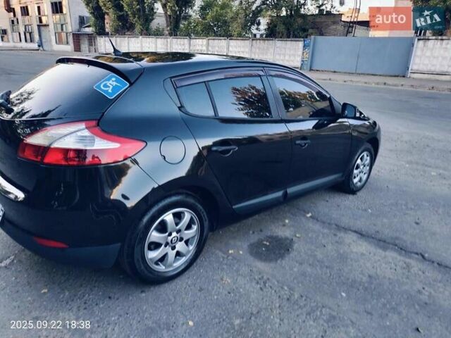 Чорний Рено Меган, об'ємом двигуна 1.6 л та пробігом 187 тис. км за 7300 $, фото 3 на Automoto.ua