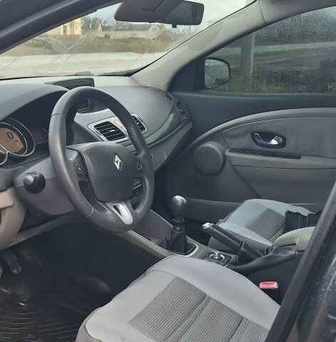 Чорний Рено Меган, об'ємом двигуна 1.5 л та пробігом 293 тис. км за 6000 $, фото 4 на Automoto.ua