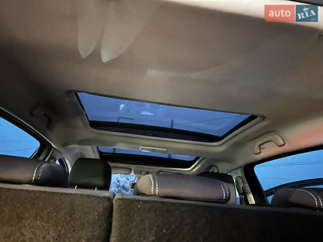 Черный Рено Меган, объемом двигателя 1.6 л и пробегом 155 тыс. км за 7700 $, фото 5 на Automoto.ua