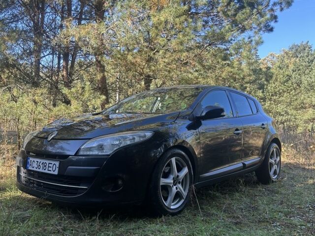 Черный Рено Меган, объемом двигателя 1.5 л и пробегом 300 тыс. км за 5000 $, фото 1 на Automoto.ua