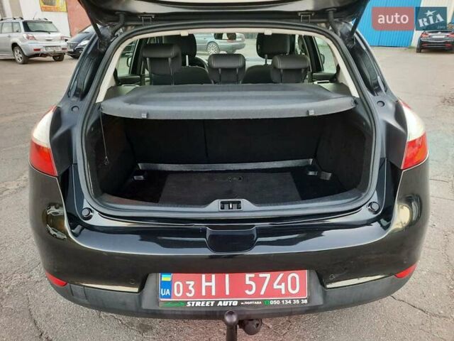 Чорний Рено Меган, об'ємом двигуна 1.6 л та пробігом 244 тис. км за 7400 $, фото 64 на Automoto.ua