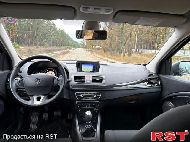 Чорний Рено Меган, об'ємом двигуна 1.6 л та пробігом 212 тис. км за 7500 $, фото 6 на Automoto.ua