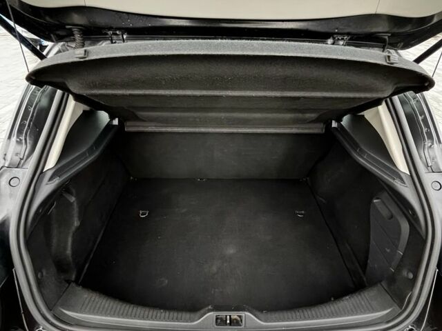 Чорний Рено Меган, об'ємом двигуна 1.6 л та пробігом 199 тис. км за 5500 $, фото 3 на Automoto.ua