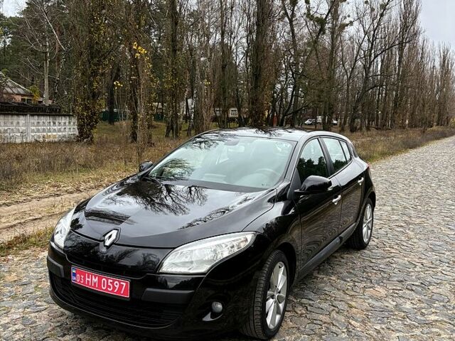 Чорний Рено Меган, об'ємом двигуна 1.6 л та пробігом 212 тис. км за 7500 $, фото 1 на Automoto.ua