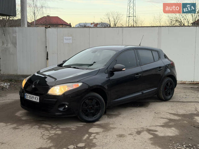 Чорний Рено Меган, об'ємом двигуна 1.6 л та пробігом 300 тис. км за 4250 $, фото 4 на Automoto.ua