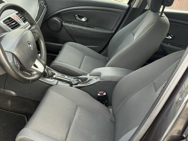 Чорний Рено Меган, об'ємом двигуна 0 л та пробігом 212 тис. км за 7500 $, фото 15 на Automoto.ua